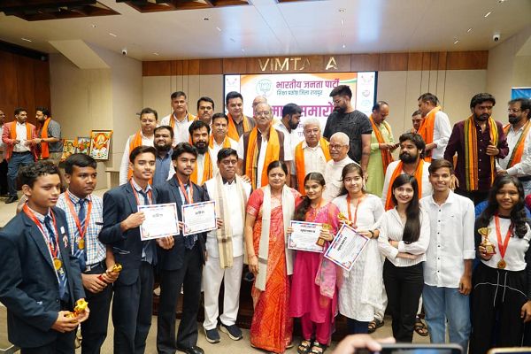 शिक्षा का उद्देश्य बेहतर इंसान बनाना है, केवल डिग्री दिलाना नहीं : बृजमोहन अग्रवाल