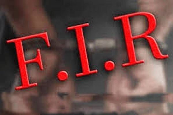 2.50 लाख लेकर पैतृक जमीन के नामांतरण का झांसा, कोर्ट के आदेश पर FIR