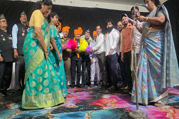  सैनिकों के लिए राजपूत समाज ने भेजीं राखियां, मुख्य अतिथि महेंद्र प्रताप सिंह का किया सम्मान