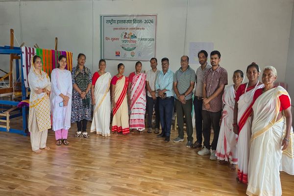 राष्ट्रीय हाथकरघा दिवस पर जशपुर की समृद्ध हाथकरघा संस्कृति को मिली नई पहचान