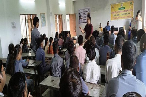 आईटीआई टेड़ेसरा में नव कौशल पथ नई राह नया हुनर कार्यक्रम का हुआ आयोजन
