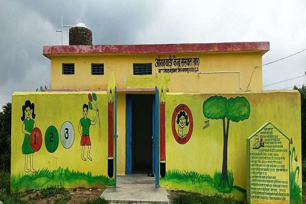  दुर्गम पहाड़ी गांव सरुवत में आंगनबाड़ी की नई शुरुआत