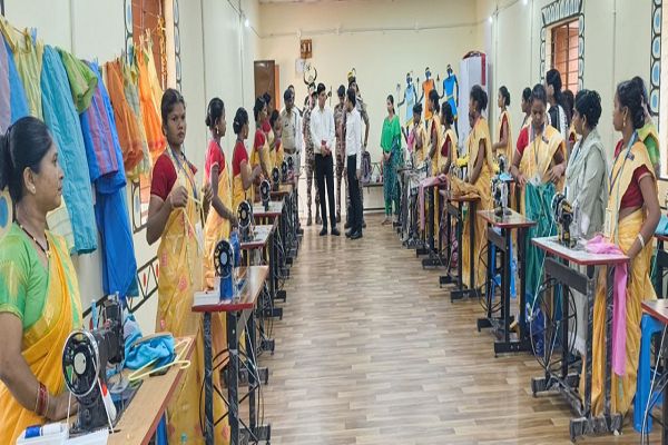 सेवा डेरा ने बदली बस्तर अंचल की ग्रामीण महिलाओं की राह