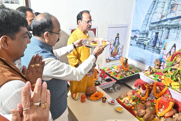 उप मुख्यमंत्री श्री अरुण साव महारुद्राभिषेक में हुए शामिल