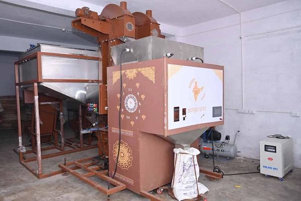 24 घंटे राशन देने वाले 'अन्नपूर्ति ग्रेन एटीएम' से मजबूत हुई सार्वजनिक वितरण प्रणाली, हर लाभार्थी को मिल रहा पूरा अनाज