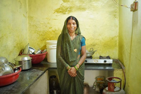 धुएं से राहत स्वास्थ्य की सुरक्षा, &lsquo;विष्णु भैया&lsquo; ने माताओं-बहनों का रखा ध्यान