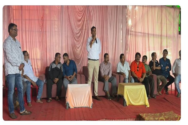 बंगाली समाज के पदभार ग्रहण समारोह में शामिल हुए सांसद बघेल और विधायक यादव