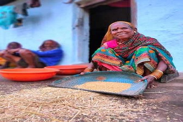 महतारी वंदन योजना बनी संघर्ष के दौर में रनिया बाई का सहारा, 30वीं और 31वीं किस्त ने दी बड़ी राहत