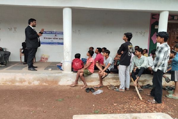 ग्राम नवलपुर में आयोजित हुआ एक दिवसीय विधिक जागरूकता शिविर