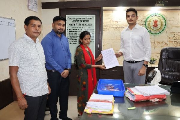 पिता के निधन के तीन माह से भी कम समय में बेटी को मिली अनुकंपा नियुक्ति
