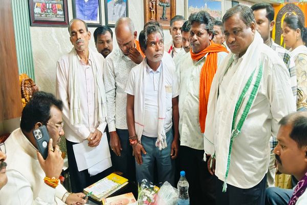  *जनदर्शन में उमड़ी ग्रामीणों की भीड़, विधायक रोहित साहू ने जनसमस्याएं सुनकर अधिकारियों को दिए निर्देश*