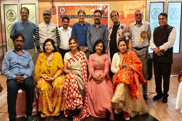 3 एम-सृजन ने इस्पात नगरी के प्रतिष्ठित शिक्षकों को सम्मानित किया