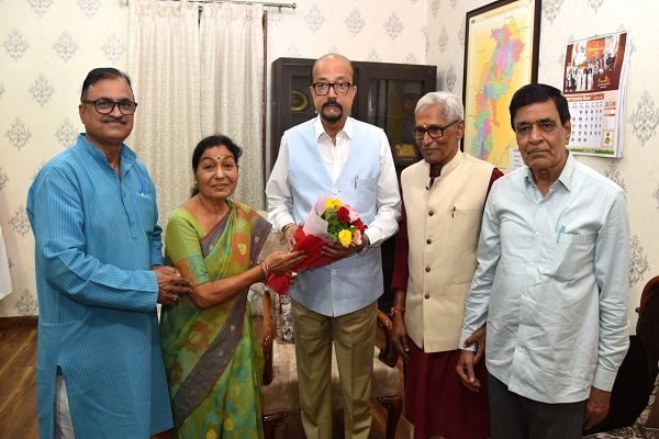छत्तीसगढ़ी को आठवीं अनुसूची में शामिल कराने के लिए सकारात्मक पहल