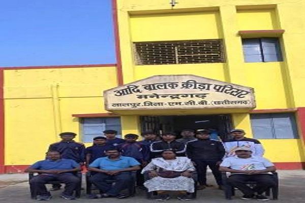 बालक क्रीड़ा परिसर मनेन्द्रगढ़ के 9 खिलाड़ियों का राज्य स्तरीय प्रतियोगिता के लिए चयन