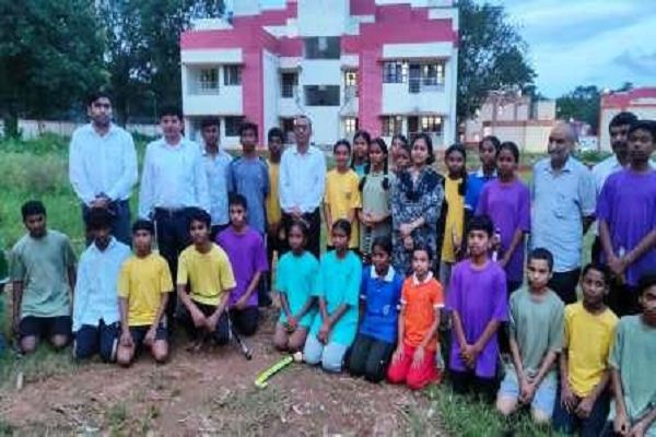 कलेक्टर ने नवीन मेडिकल कॉलेज गंगापुर,लुण्ड्रा ब्लॉक के कस्तूरबा व एकलव्य आवासीय विद्यालयों का किया निरीक्षण