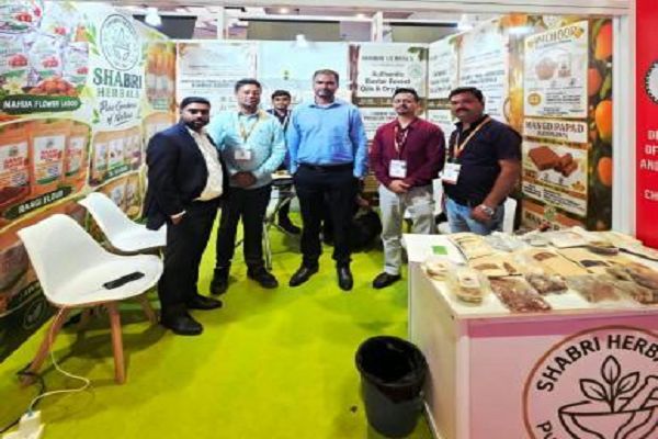 नई नीतियों का कमाल: बारूद के धुएं से निकलकर दिल्ली के भारत मंडपम तक पहुंची सुकमा के प्राकृतिक उत्पादों की सुगंध
