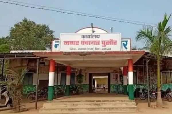 पुसौर में BJP को बड़ा झटका! 8 पार्षदों ने जिला अध्यक्ष को सौंपा इस्तीफा
