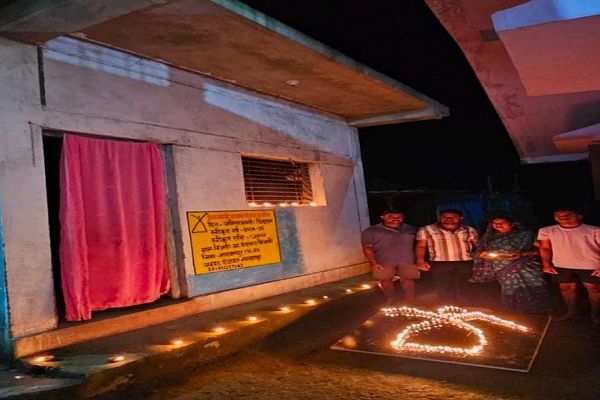 सेवा संकल्प अभियान: नारायणपुर में पीएम आवासों पर जले दीप सेवा संकल्प अभियान: नारायणपुर में पीएम आवासों पर जले दीप