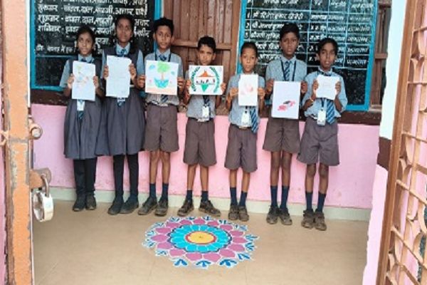 सेवा संकल्प अभियान के तहत मेरे सपनों का भारत चित्रकला प्रतियोगिता में विद्यार्थियों ने उकेरे विकसित भारत के सपने