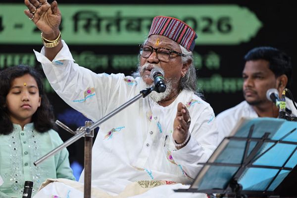 सूफी संगीत की मिठास और कबीर वाणी से गूंजा चक्रधर समारोह
