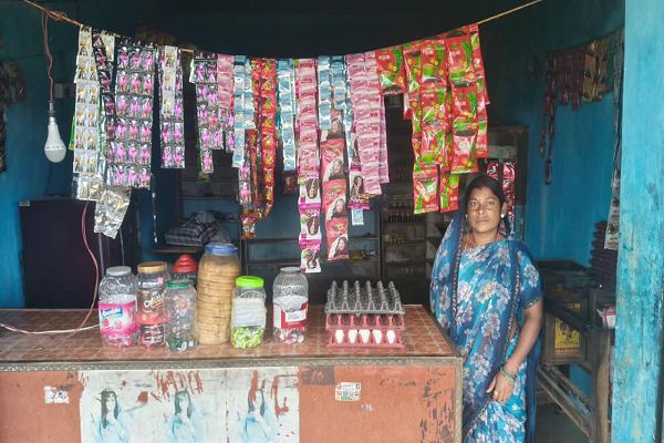 वा की कहानी&rsquo; : सावित्री राजवाड़े हुईं आत्मनिर्भर, आर्थिक स्वावलंबन का आत्मविश्वास झलक रहा
