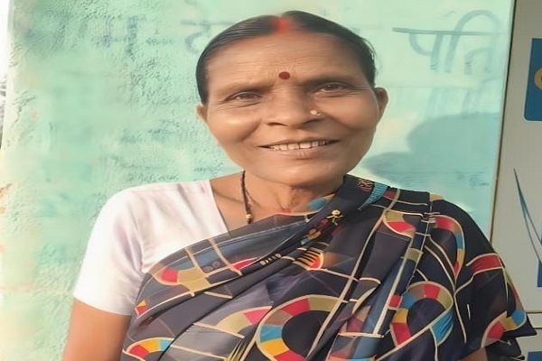 &rsquo;कहानी सेवा की&rsquo; : &rsquo;शौचालय और उज्ज्वला योजना से देवकुंवर के परिवार को मिली सुविधा&rsquo;