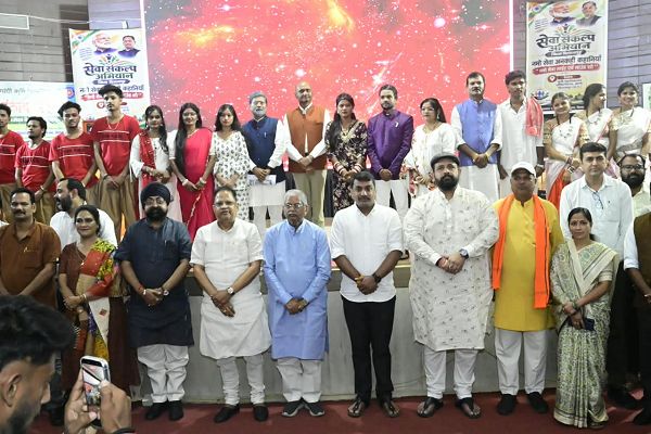  रोशनी, संगीत और नृत्य से जीवंत हुई &lsquo;नमो सेवा गाथा&rsquo;