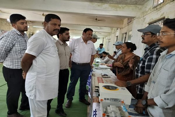 सरकार आपके द्वार&rsquo; शिविर में त्वरित समाधान, 240 में से 236 आवेदनों का मौके पर निराकरण