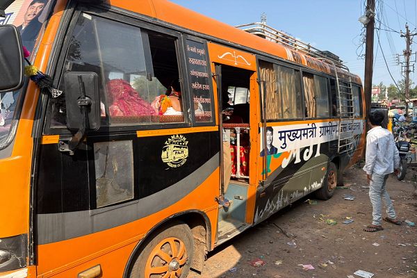 मुख्यमंत्री ग्रामीण बस सेवा ने आसान की बस्तर के दूरस्थ इलाकों की राह&rsquo;