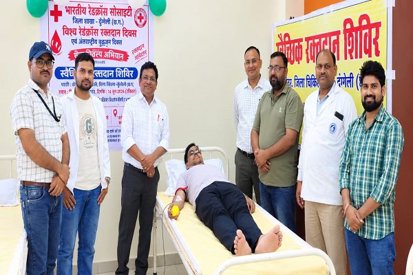 राष्ट्रीय रक्तदान दिवस पर रक्तदान का संकल्प - मेडिकल टीम लोरमी