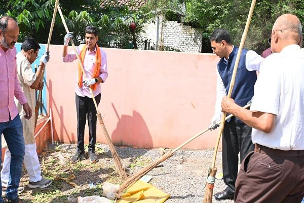 सेवा संकल्प अभियान : स्वच्छता एक आदत है जो धीरे-धीरे संस्कार बनेगी - मंत्री श्री टंक राम वर्मा