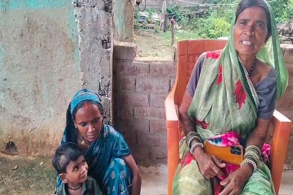 सेवा संकल्प में बैगा अंचल तक पहुंची स्वास्थ्य सेवा, कुष्ठ के लक्षणों की पहचान के बाद बेदकुमारी को मिला निःशुल्क उपचार