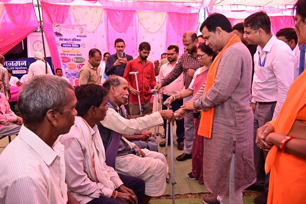  सरकार आपके द्वार: कोटमीकला, अंधियारखोह और गुदुमदेवरी में सेवा सेतु शिविर आयोजित