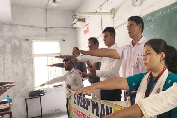 ई.व्ही.पी.जी. कॉलेज कोरबा में मतदाता जागरूकता कार्यक्रम आयोजित