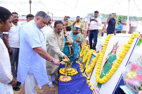 सरगुजा ओलंपिक से निखर रही ग्रामीण खेल प्रतिभाएं, युवा खिलाड़ियों के सपनों को मिल रही नई उड़ान : पर्यटन मंत्री श्री राजेश अग्रवाल