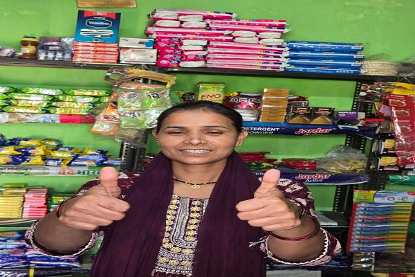 बिहान के सहयोग से सहाना अंसारी ने शुरू किया किराना व्यवसाय