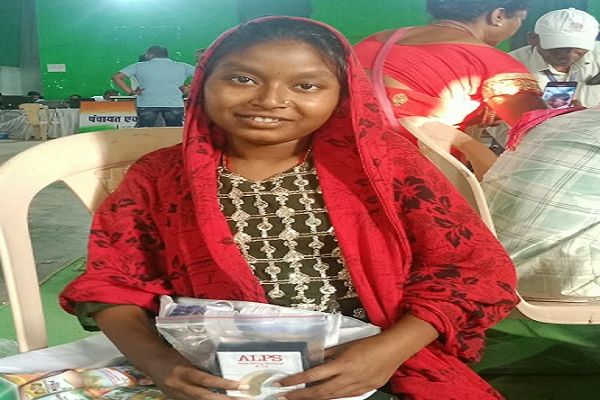 निदान शिविर से मेनका की जिंदगी में लौटी सुनने की उम्मीद, अब पढ़ाई की राह होगी आसान