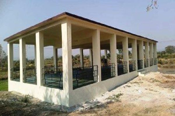 ग्राम देवकट्टा में बने पक्के शेड : पदयात्रियों को कड़ी धूप और बारिश से मिली राहत