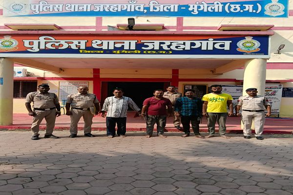  ग्राम दशरंगपुर में तेज रफ्तार बोलेरो की टक्कर से तीन व्यक्तियों की हुई थी मृत्यु, 4 आरोपी को रायगढ़ के उड़ीसा बार्डर से पकड़ा गया