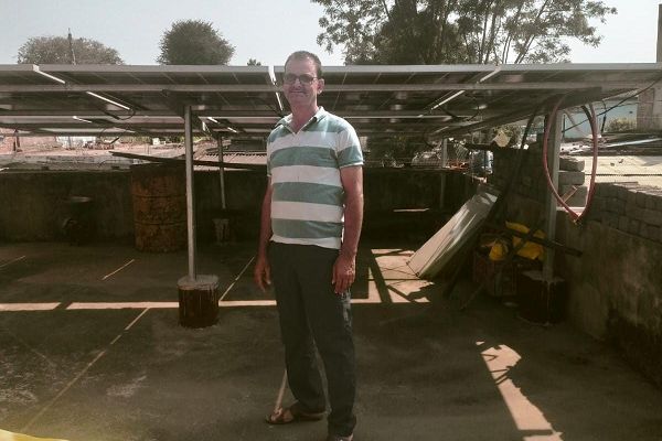 नारायणपुर जिले में 289 से अधिक परिवारों ने छत पर सोलर संयंत्र स्थापित कर पाया बिजली बिल से छुटकारा