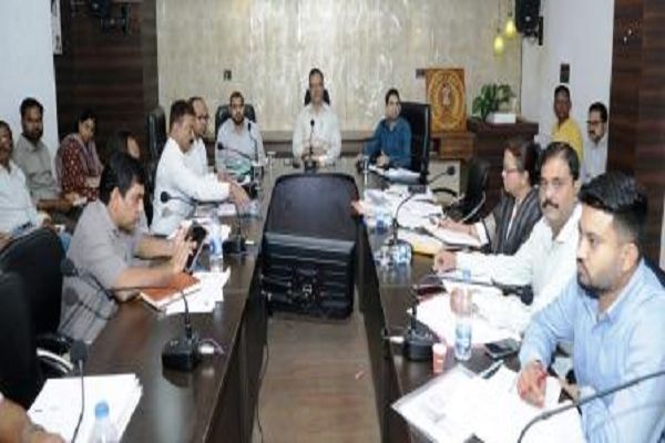 बस्तर ओलंपिक 2026 के पंजीयन की अंतिम तिथि 30 तक, युवाओं तक जानकारी पहुंचाने कलेक्टर ने दिए निर्देश