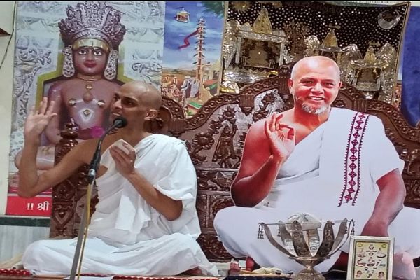 समाज को धर्म और सदाचार की राह दिखाते हैं साधु : मुनि संवेगरत्न सागर