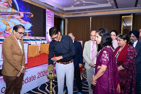  कैंसर के प्रति जागरूकता और आधुनिक उपचार सुविधाओं का विस्तार जरूरी : वित्त मंत्री श्री ओ.पी. चौधरी