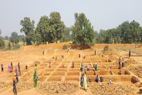 VB-G RAM-G से ग्रामीण श्रमिकों को मिल रहा रोजगार, जिले में 65 करोड़ रुपये के 1,558 कार्य स्वीकृत