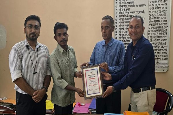 छात्र रोहित हेमला को मिला &lsquo;वर्ष 2025 का सर्वश्रेष्ठ मनोविज्ञान विद्यार्थी&rsquo; पुरस्कार
