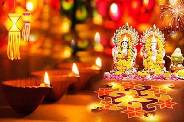 31 अक्टूबर या 1 नवंबर कब मनाई जाए दिवाली, इंदौर के विद्वानों ने दिया शास्त्र सम्मत फैसला