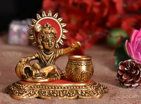 घर में लड्डू गोपाल की कैसी मूर्ति रखनी चाहिए? जरूर जान लें सेवा के नियम