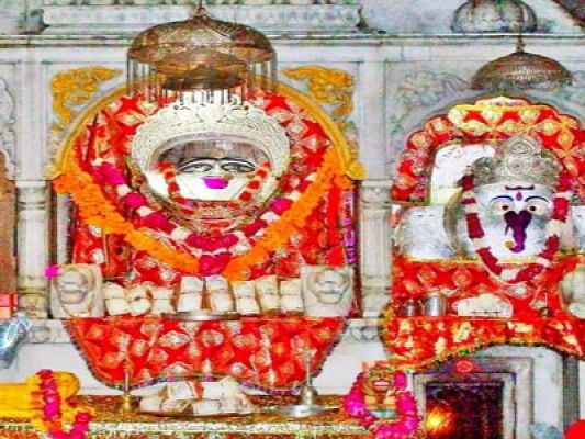 Chauth Mata Mandir: यहां स्थित है चौथ माता का सबसे पुराना मंदिर, दर्शन से मिलता है अखंड सौभाग्य का आशीर्वाद