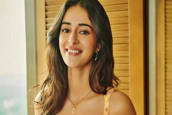 मार्डन दिखने वाली Ananya Panday दिल से हैं बिल्कुल देसी, नजर से दूर रखने के लिए अपनाती हैं देसी टोटके