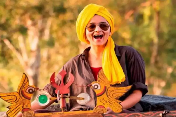 आलिया भट्ट को खुले में बदलने थे कपड़े, क्रू मेंबर भटकता था आसपास... इम्तियाज अली ने बताया नहीं थी वैनिटी वैन